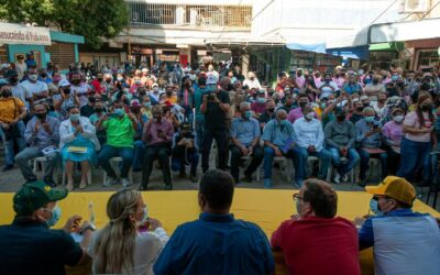 Alcalde Ramírez llevó su gabinete de calle hasta Las Pulgas