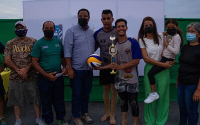 Alcalde Rafael Ramírez Colina premió a los campeones deportivos de los Carnavales 2022 en la Vereda del Lago