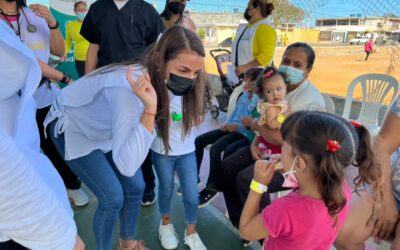 Primera dama de Maracaibo ofreció jornada de atención infantil en la parroquia Juana de Ávila