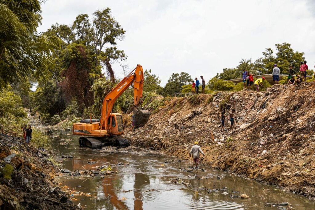 Avanza Plan de Limpieza de Cañadas de la Alcaldía de Maracaibo