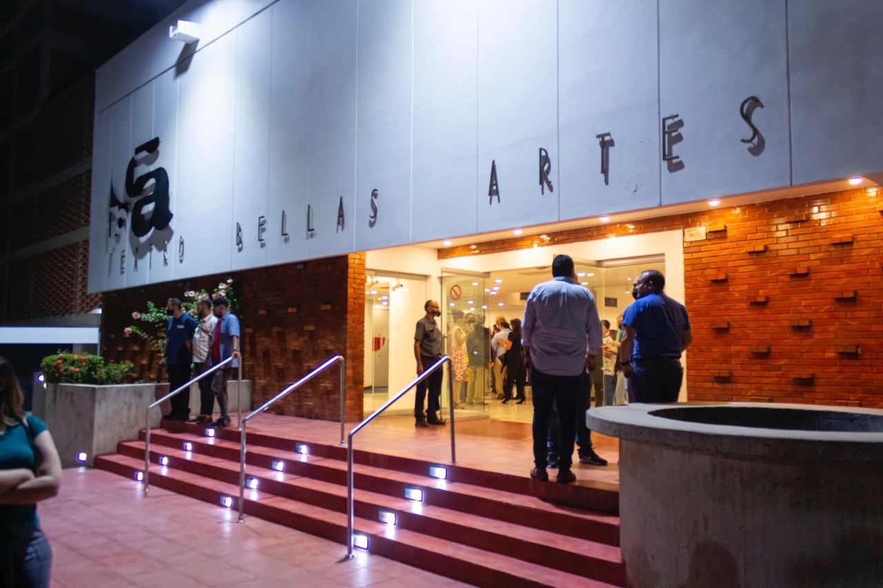 Alcaldía de Maracaibo entregó totalmente recuperado el Centro de Bellas Artes