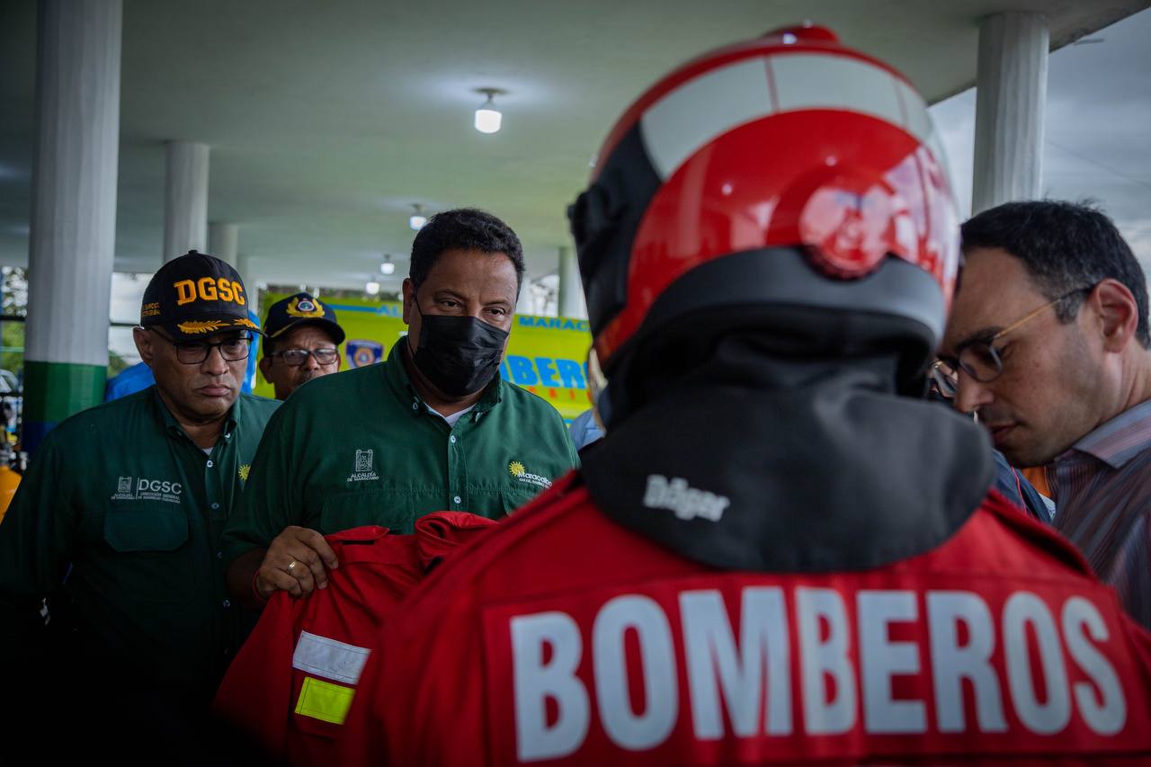 Alcaldía de Maracaibo reinauguró Cuartel de Bomberos de La Rotaria