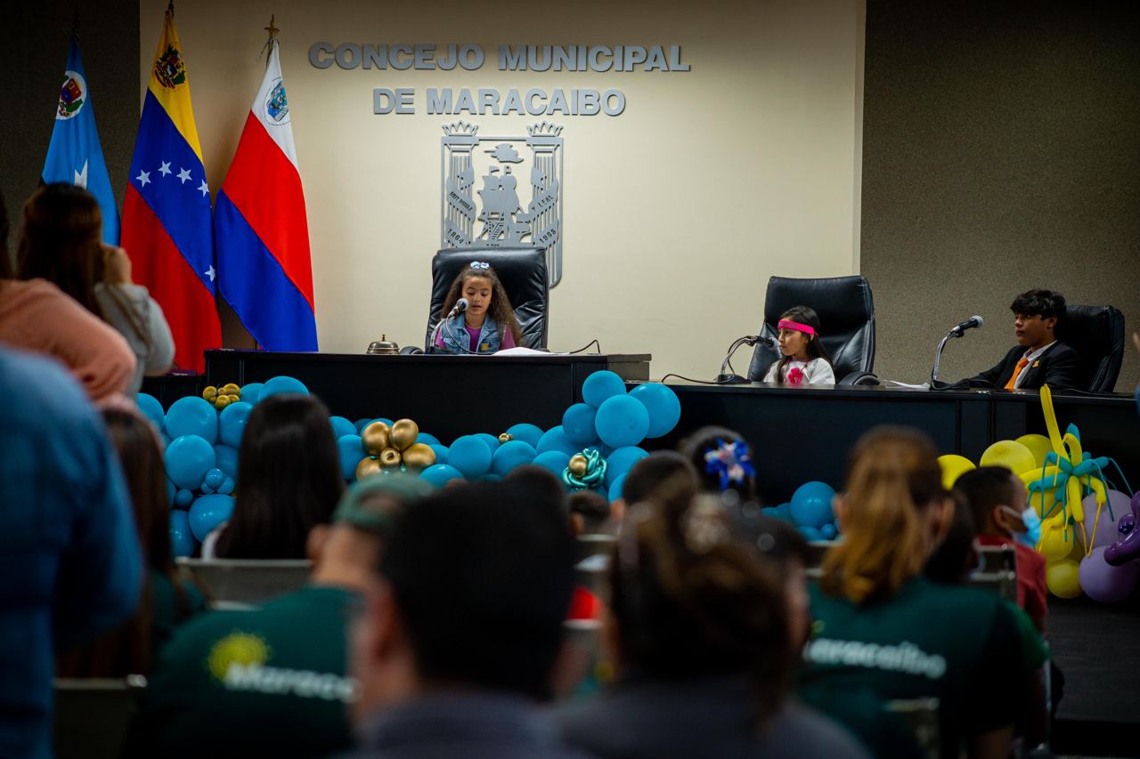 Niños de Maracaibo legislaron en el primer ‘Parlamento Infantil‘
