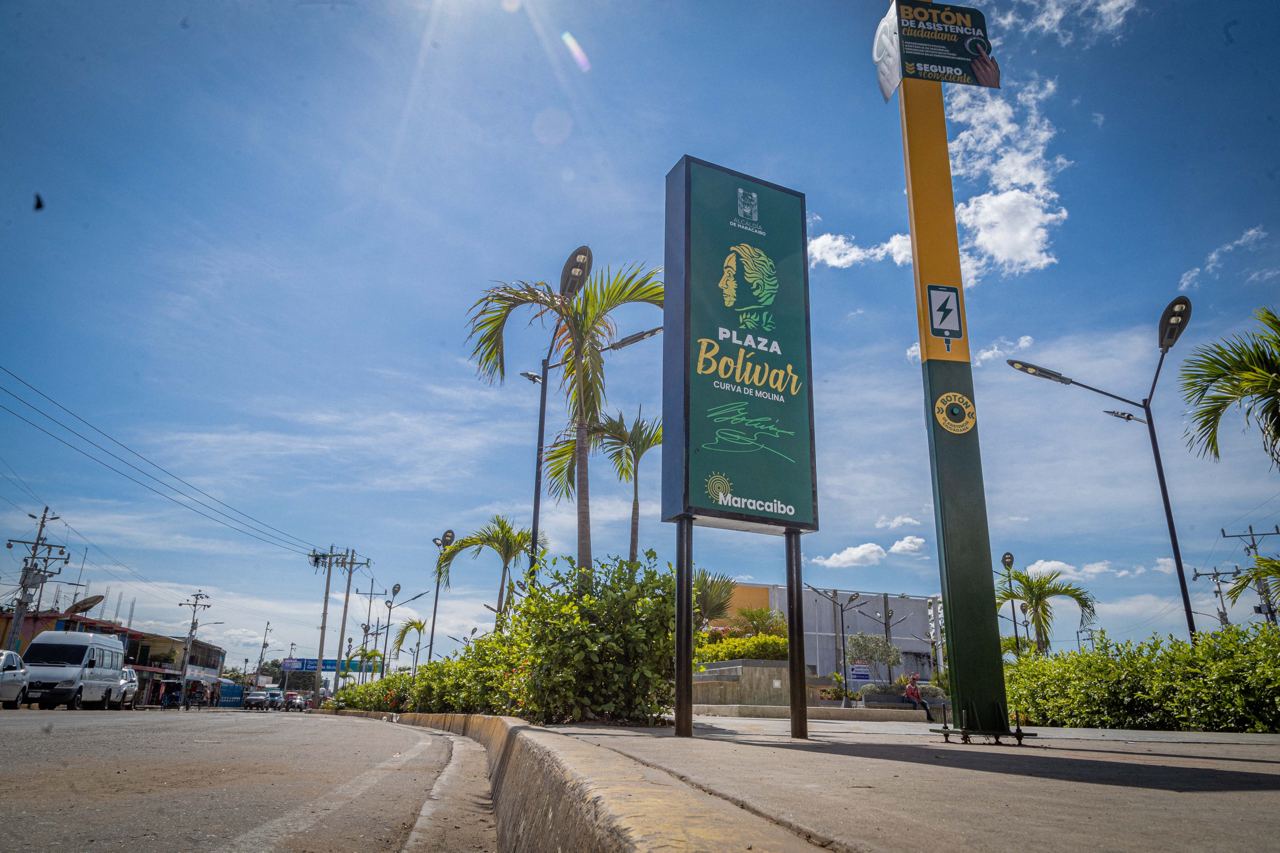 Alcaldía de Maracaibo instala botones de seguridad en postes inteligentes de la ciudad