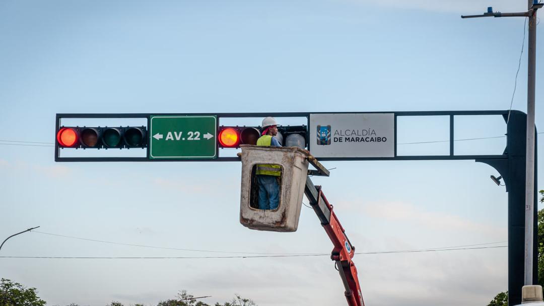 Maracaibo arranca su Plan Piloto de Semaforización con Energía Solar