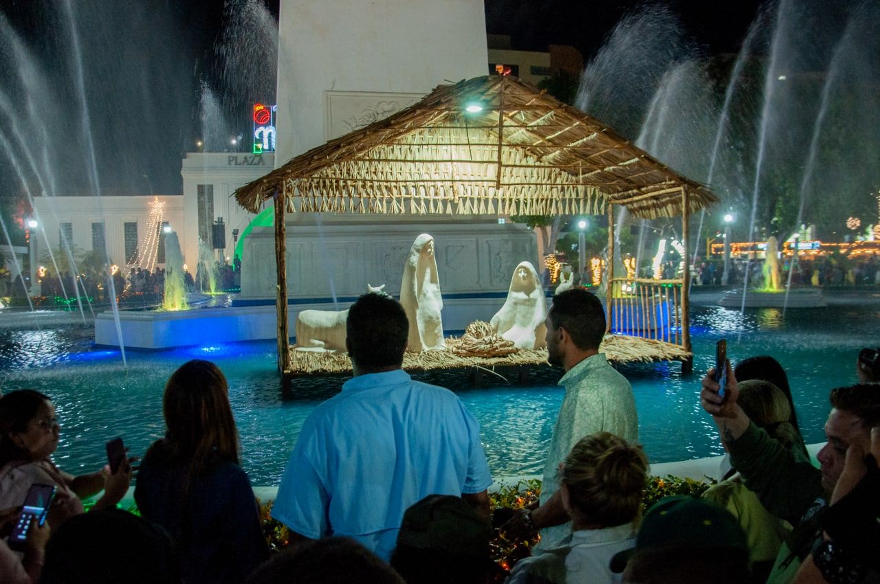 Entre cantos y villancicos se celebró la actividad De Maracaibo a Belén, para encender la Navidad en la Plaza de la República.