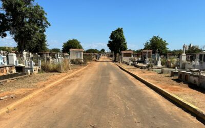 Sedecema refuerza limpieza en cementerios de Maracaibo preparándose para el Día de las Madres