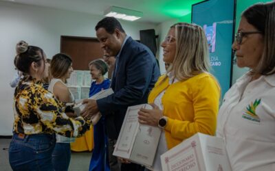 60 diccionarios jurídicos fueron donados por la Alcaldía de Maracaibo a estudiantes de URU