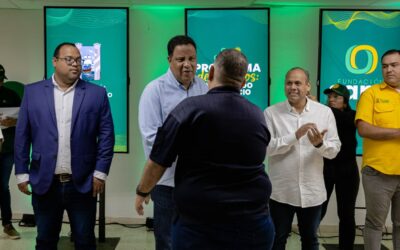 Alcaldía de Maracaibo realiza tercera entrega de microcréditos en lo que va del 2023