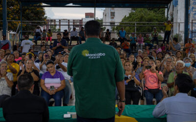 Alcaldía de Maracaibo arranca impermeabilización de bloques en Gallo Verde