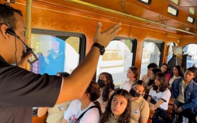 Estudiantes de turismo culminan talleres de sensibilización turística con recorrido en el Tranvía