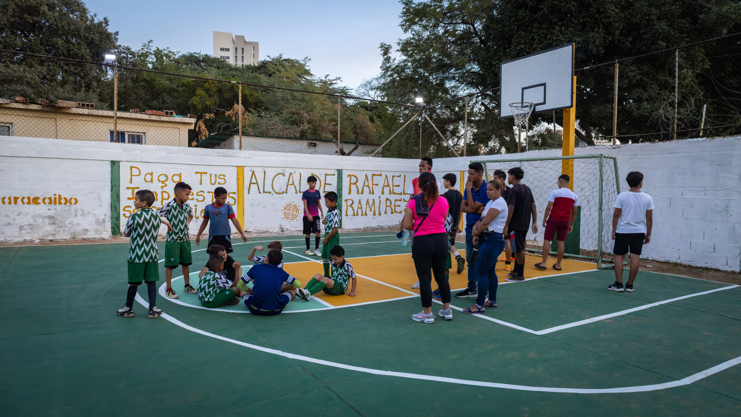 Alcaldía de Maracaibo recupera la cancha deportiva del sector Don Bosco en Olegario Villalobos, la séptima en este año