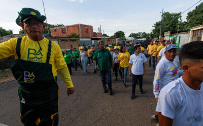 Brigada del Agua llega al sector Panamericano de la parroquia Caracciolo Parra Pérez
