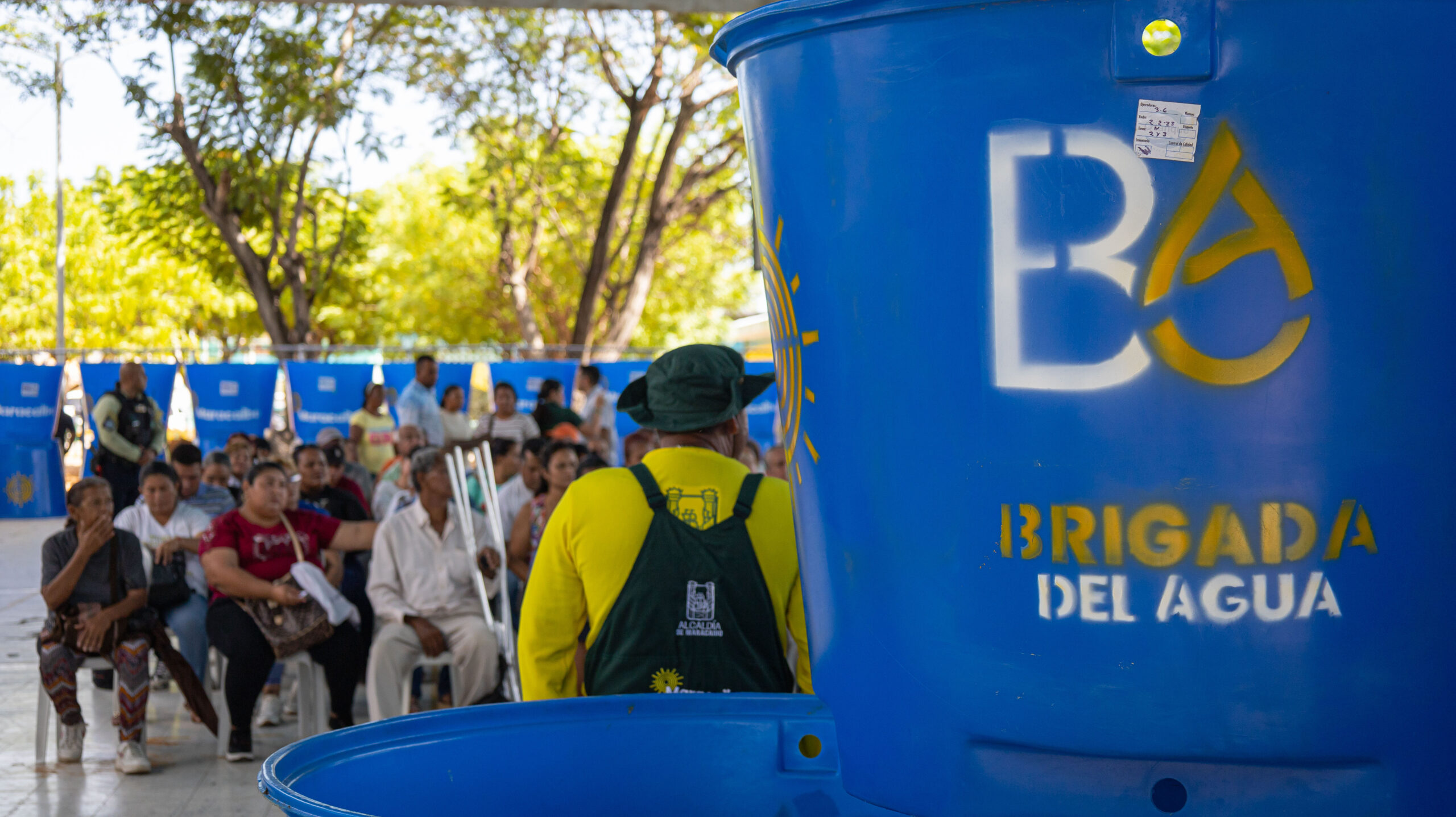 100 tanques para 100 familias: Alcaldía de Maracaibo entrega tercer lote de tanques con las Brigadas del Agua