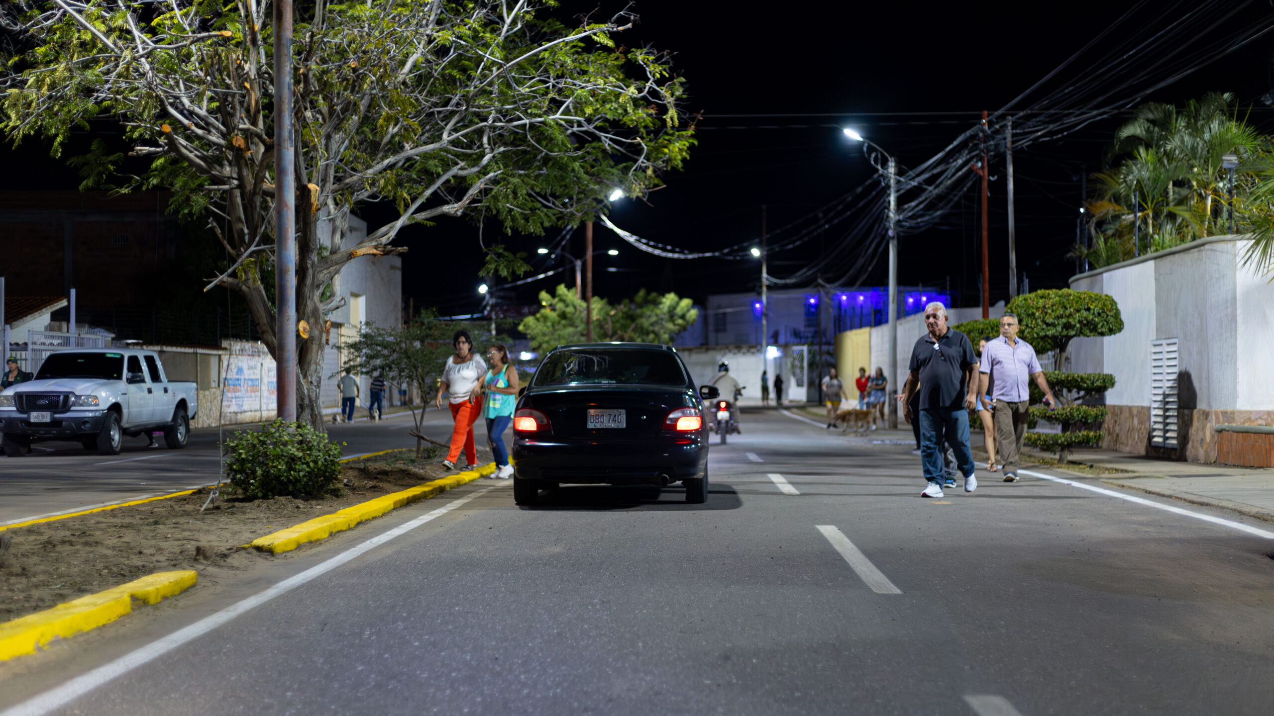 Más de 23.000 habitantes beneficiados con alumbrado público en de Juana de Ávila