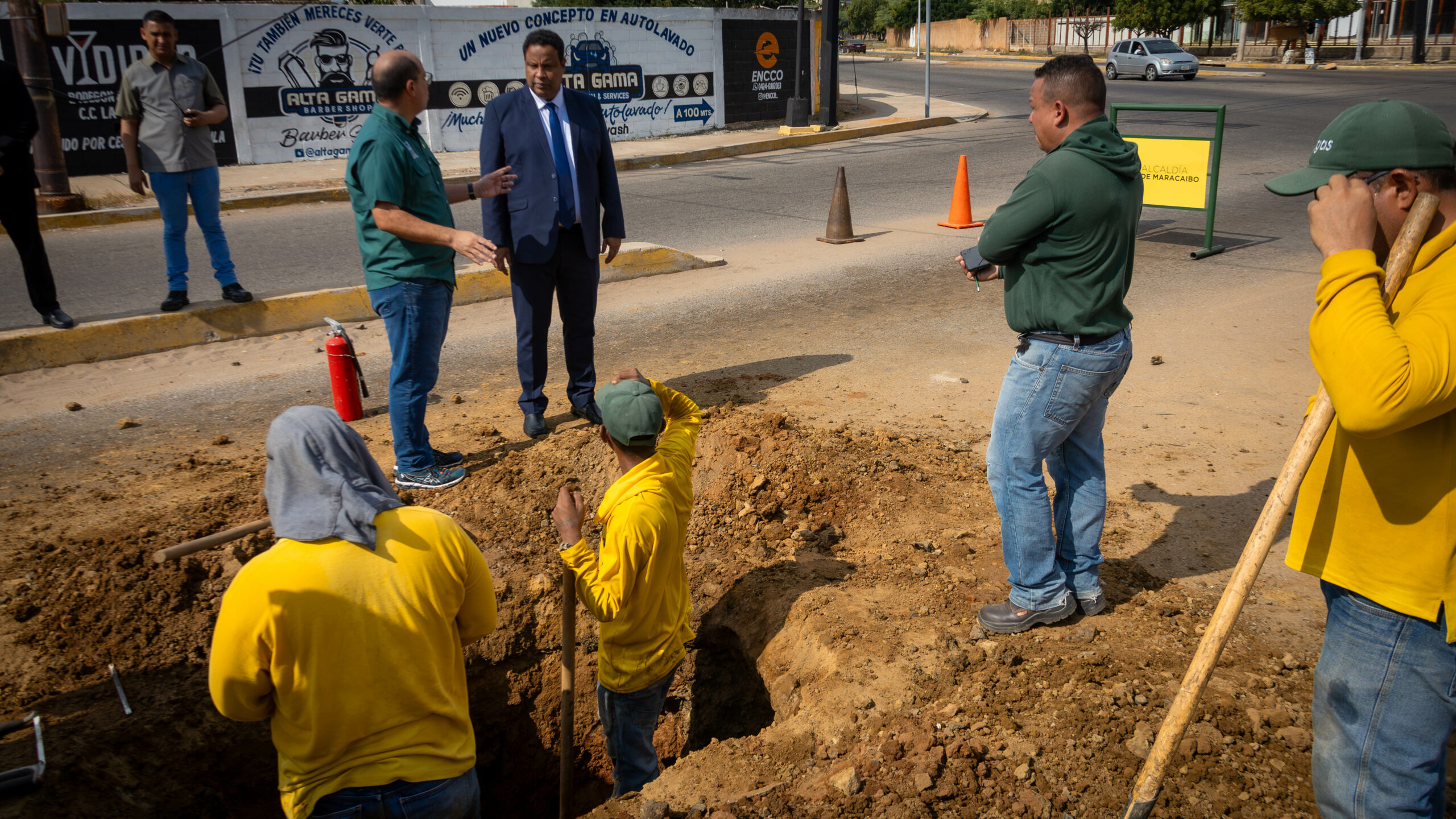 Alcaldía de Maracaibo atendió emergencia por fuga de gas en la prolongación de la Circunvalación 2 con avenida 12