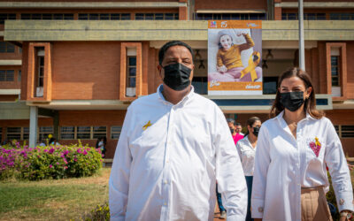 Autoridades acompañan el toque de la “Campana de esperanza” en el Hospital de Especialidades Pediátricas de Maracaibo