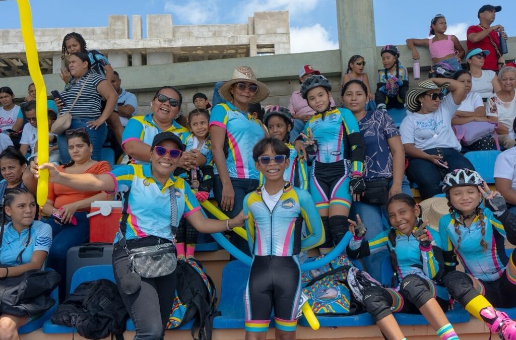 Atletas de IMDEPREC conquistan oro en el primer Festival de Patinaje en Riohacha